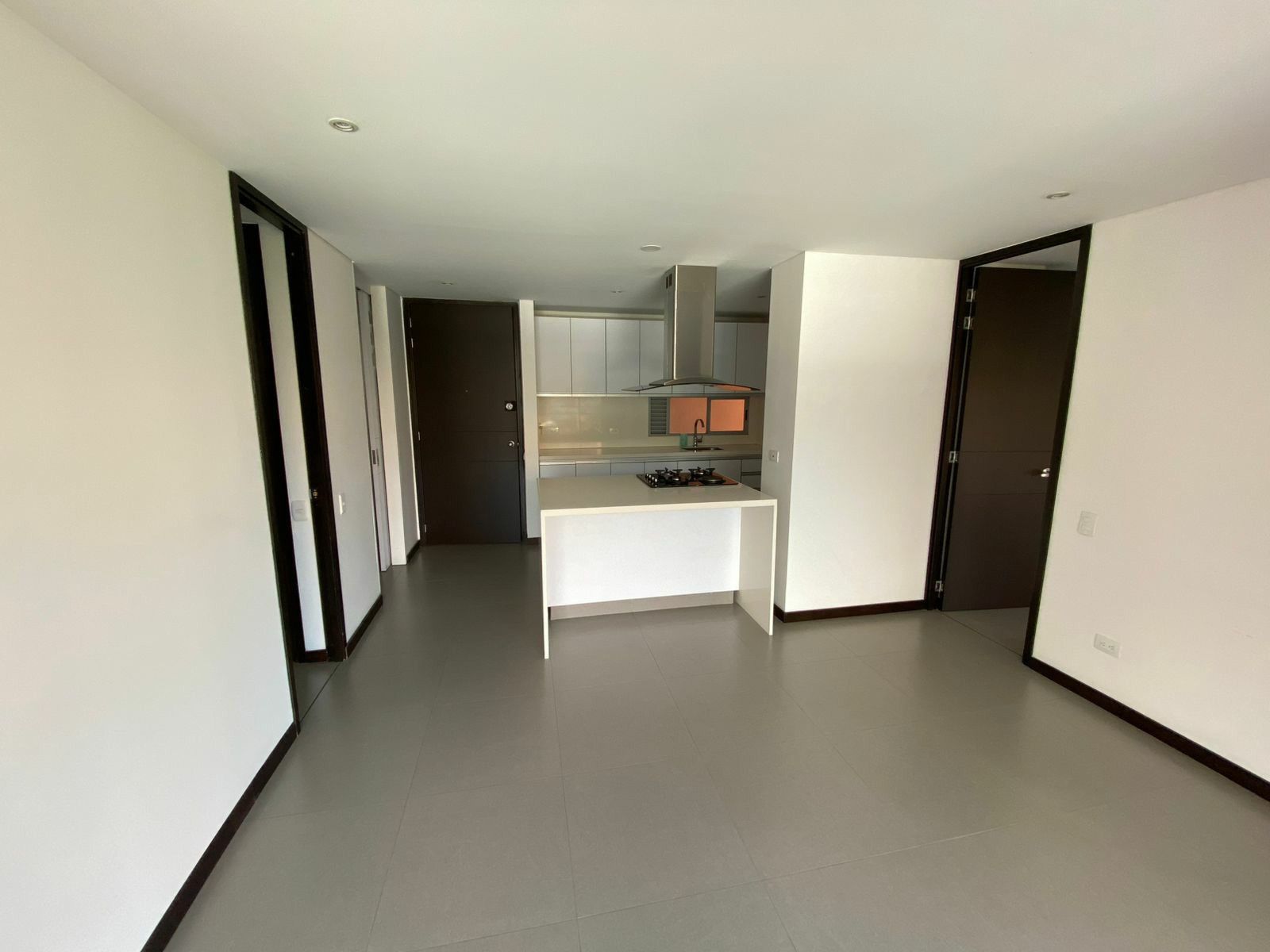 Apartamento en arriendo Antioquia Medellín Las Lomas No1 90 m2 Habitaciones 2 Baños 2 Garajes 2 Precio $6500000