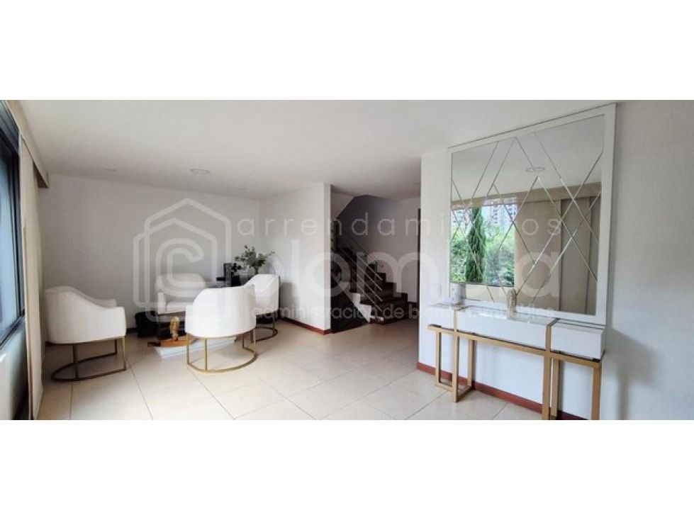 Casa en venta Antioquia Envigado Loma Del Atravesado 164 m2 Habitaciones 3 Baños 3 Garajes 4 Precio $1350000000