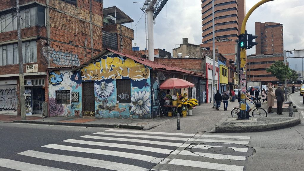 Local en venta Cundinamarca Bogotá Acevedo Tejada 131 m2 Habitaciones 0 Baños 0 Garajes 0 Precio $750000000