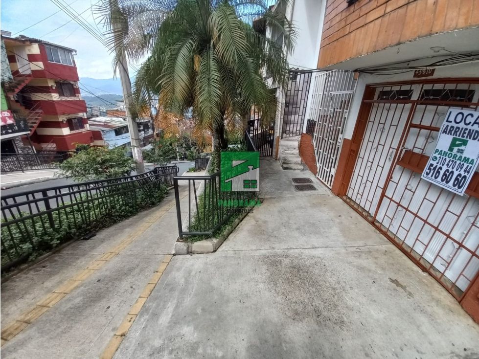 Local en arriendo Antioquia Medellín La Salle 15 m2 Habitaciones 0 Baños 1 Garajes 0 Precio $700000