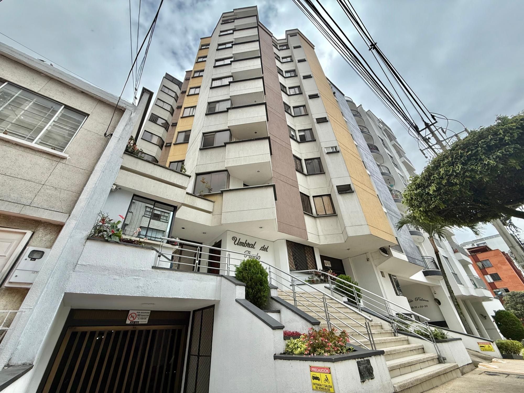Apartamento en venta Santander Bucaramanga El Prado 96 m2 Habitaciones 3 Baños 2 Garajes 2 Precio $450000000