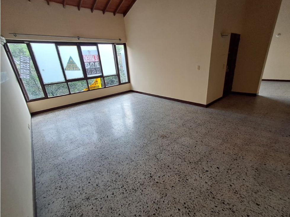 Apartamento en venta Antioquia Medellín Los Colores 139 m2 Habitaciones 4 Baños 4 Garajes 1 Precio $1000000000