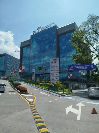 Consultorio en arriendo Santander Piedecuesta Cn Terrazas De Menzuli 166 m2 Habitaciones 0 Baños 0 Garajes 8 Precio $9762000