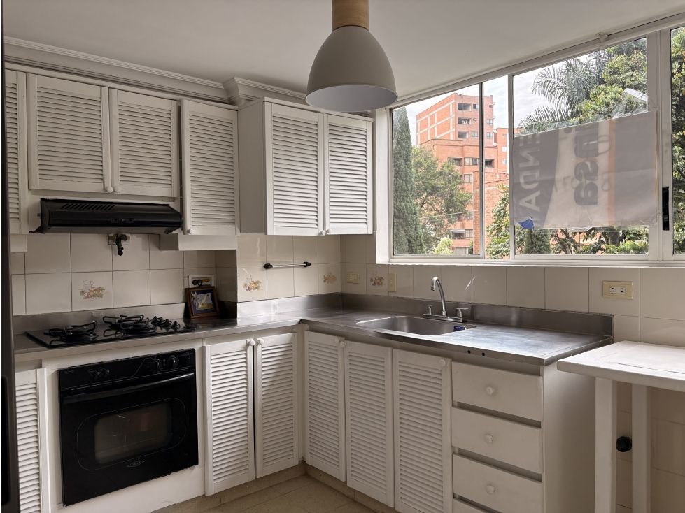 Apartamento en arriendo Antioquia Medellín Laureles 150 m2 Habitaciones 4 Baños 4 Garajes 1 Precio $4500000
