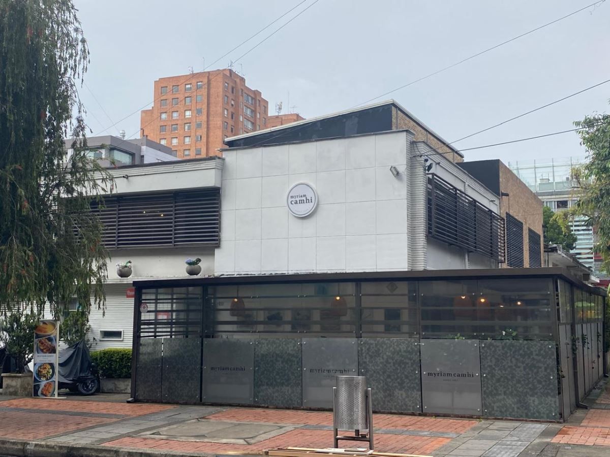 Local en venta Cundinamarca Bogotá El Espartillal 225 m2 Habitaciones 0 Baños 4 Garajes 0 Precio $1950000000