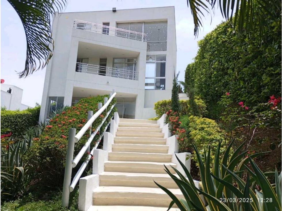 Finca en venta Antioquia Santafé De Antioquia Santafé De Antioquia 300 m2 Habitaciones 4 Baños 5 Garajes 2 Precio $1500000000