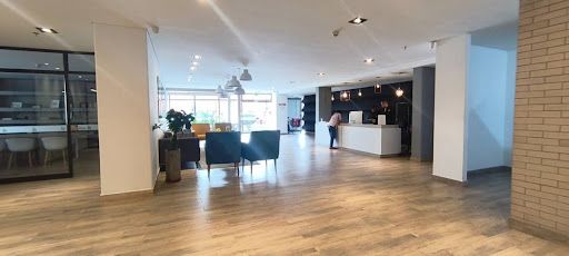 Apartamento en arriendo Cundinamarca Bogotá El Dorado 120 m2 Habitaciones 4 Baños 3 Garajes 1 Precio $3800000