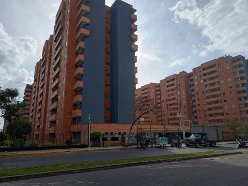 Apartamento en arriendo Cundinamarca Bogotá Ciudad Techo 58 m2 Habitaciones 3 Baños 2 Garajes 1 Precio $2000000