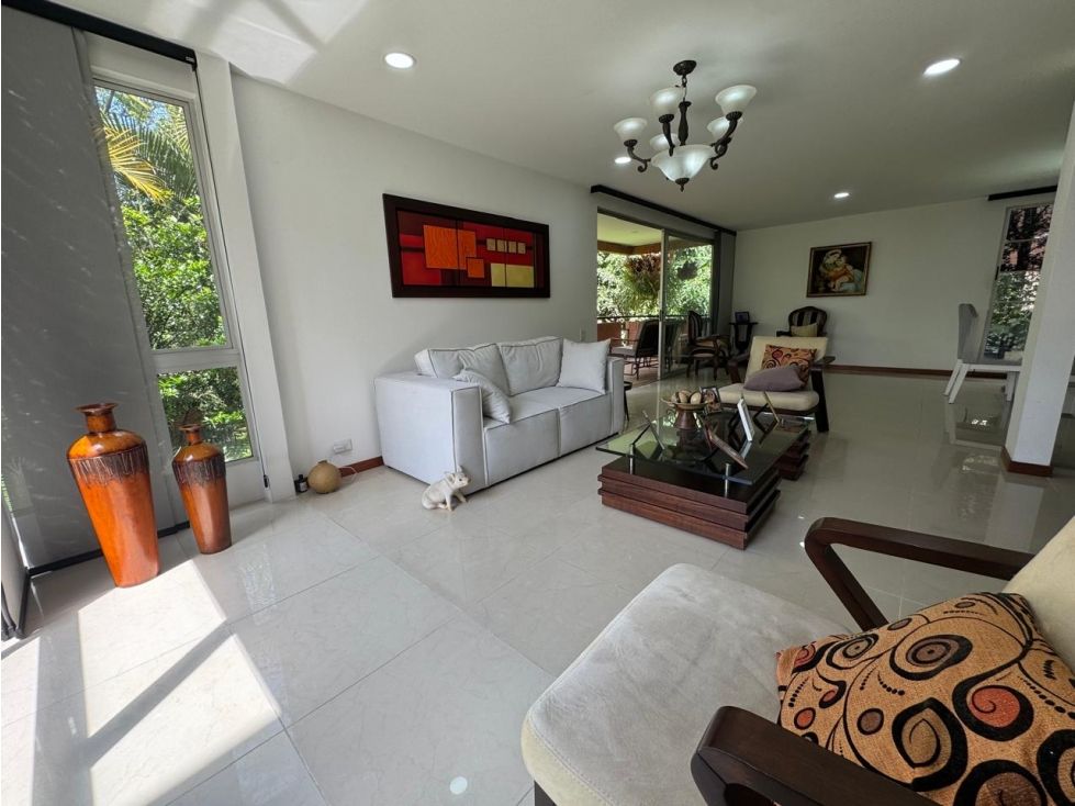 Casa en venta Antioquia Envigado Zúñiga 387 m2 Habitaciones 4 Baños 5 Garajes 2 Precio $3150000000