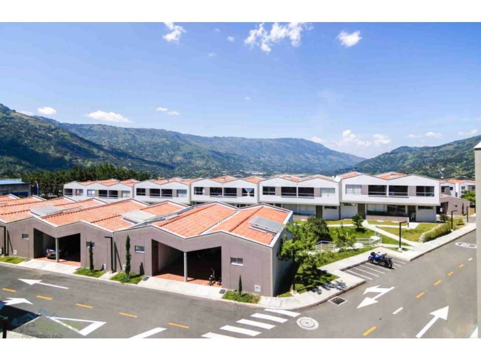 Casa en venta Antioquia Girardota Centro 140 m2 Habitaciones 3 Baños 3 Garajes 2 Precio $610000000