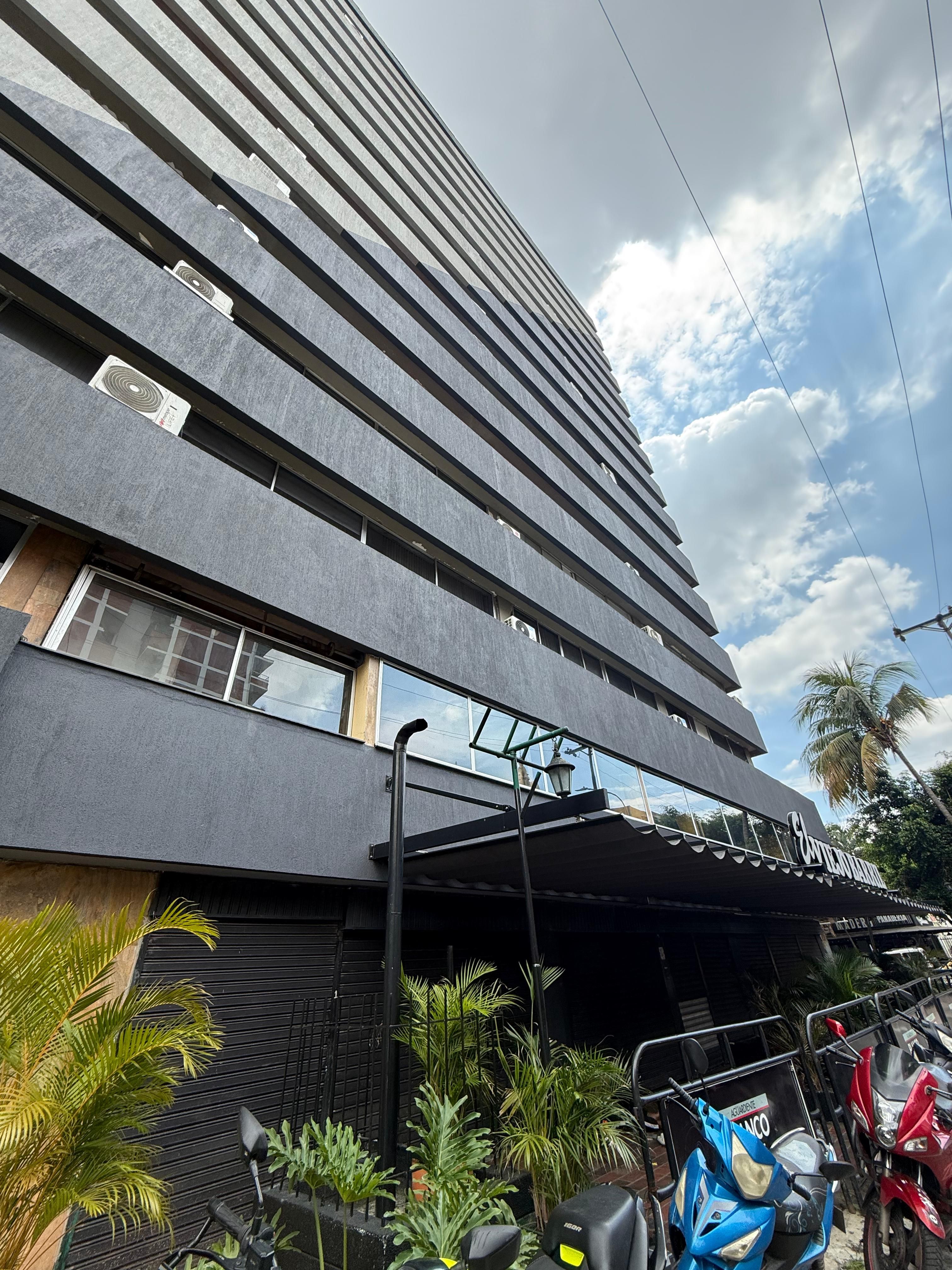 Oficina en arriendo Valle Del Cauca Cali Granada 84 m2 Habitaciones 0 Baños 0 Garajes 0 Precio $5200000