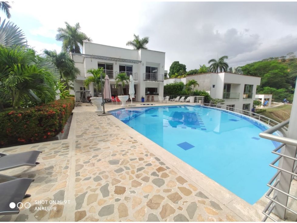 Casa Campestre en venta Antioquia San Jerónimo San Jerónimo 400 m2 Habitaciones 7 Baños 7 Garajes 4 Precio $1300000000