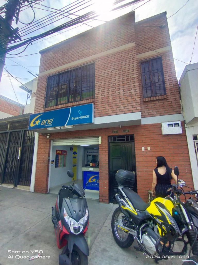 Casa en venta Valle Del Cauca Cali Bretaña 210 m2 Habitaciones 5 Baños 4 Garajes 0 Precio $550000000