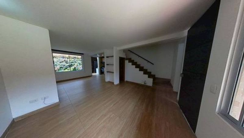 Casa en venta Cundinamarca Zipaquirá Cpr Barandillas 85 m2 Habitaciones 3 Baños 3 Garajes 1 Precio $336000000