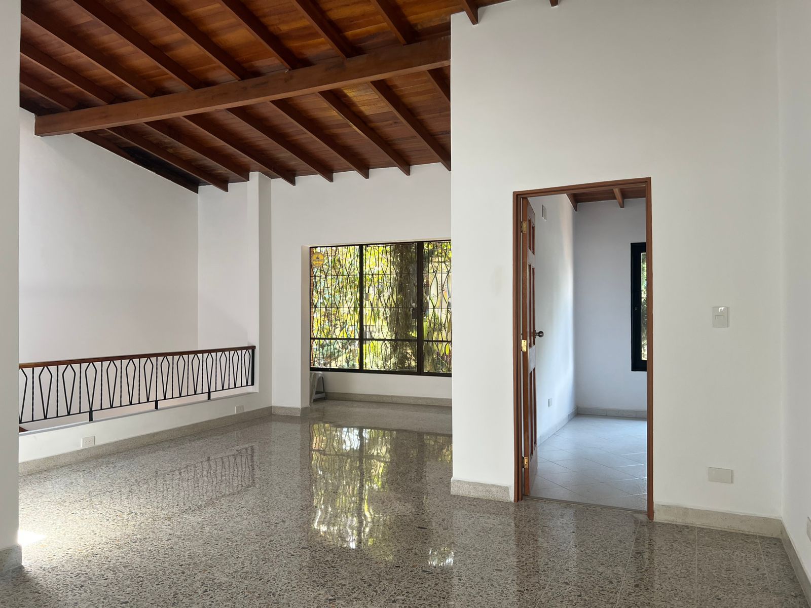 Apartamento en arriendo Antioquia Medellín Calle Nueva 114 m2 Habitaciones 3 Baños 3 Garajes 0 Precio $3800000