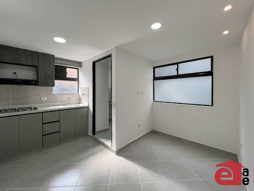 Apartamento en arriendo Antioquia Envigado La Sebastiana 60 m2 Habitaciones 3 Baños 2 Garajes 0 Precio $2500000