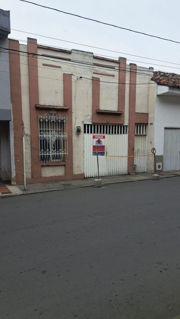 Casa en venta Valle Del Cauca Palmira Central 251 m2 Habitaciones 4 Baños 2 Garajes 1 Precio $380000000