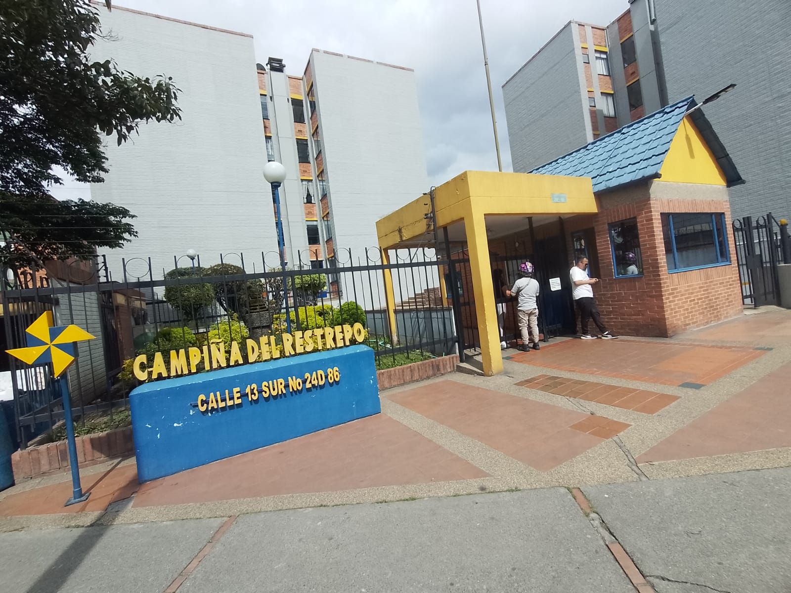 Apartamento en arriendo Cundinamarca Bogotá Restrepo Occidental 117 m2 Habitaciones 1 Baños 2 Garajes 0 Precio $2000000