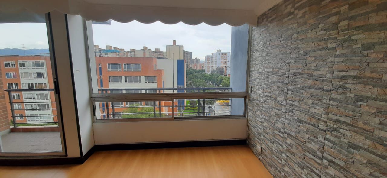 Apartamento en arriendo Cundinamarca Bogotá Villa Alsacia 90 m2 Habitaciones 3 Baños 2 Garajes 1 Precio $3100000