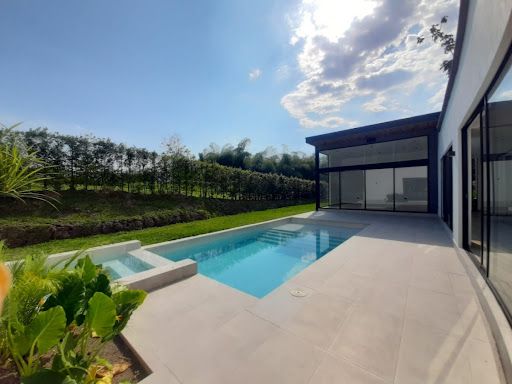 Casa en arriendo Risaralda Pereira Pereira 367 m2 Habitaciones 3 Baños 5 Garajes 2 Precio $11430000