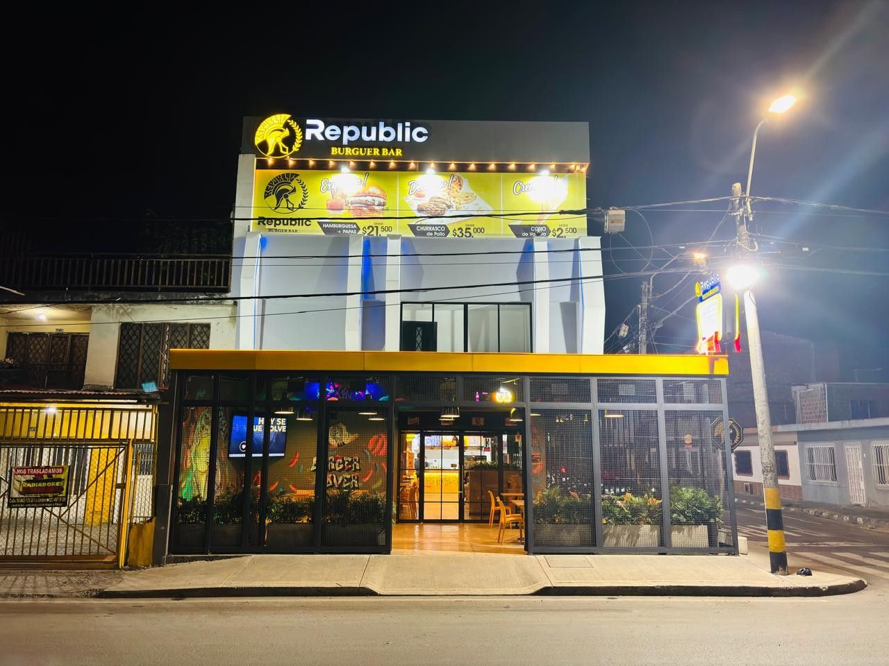 Edificio en venta Valle Del Cauca Cali Villa Del Sur 550 m2 Habitaciones 0 Baños 4 Garajes 6 Precio $980000000