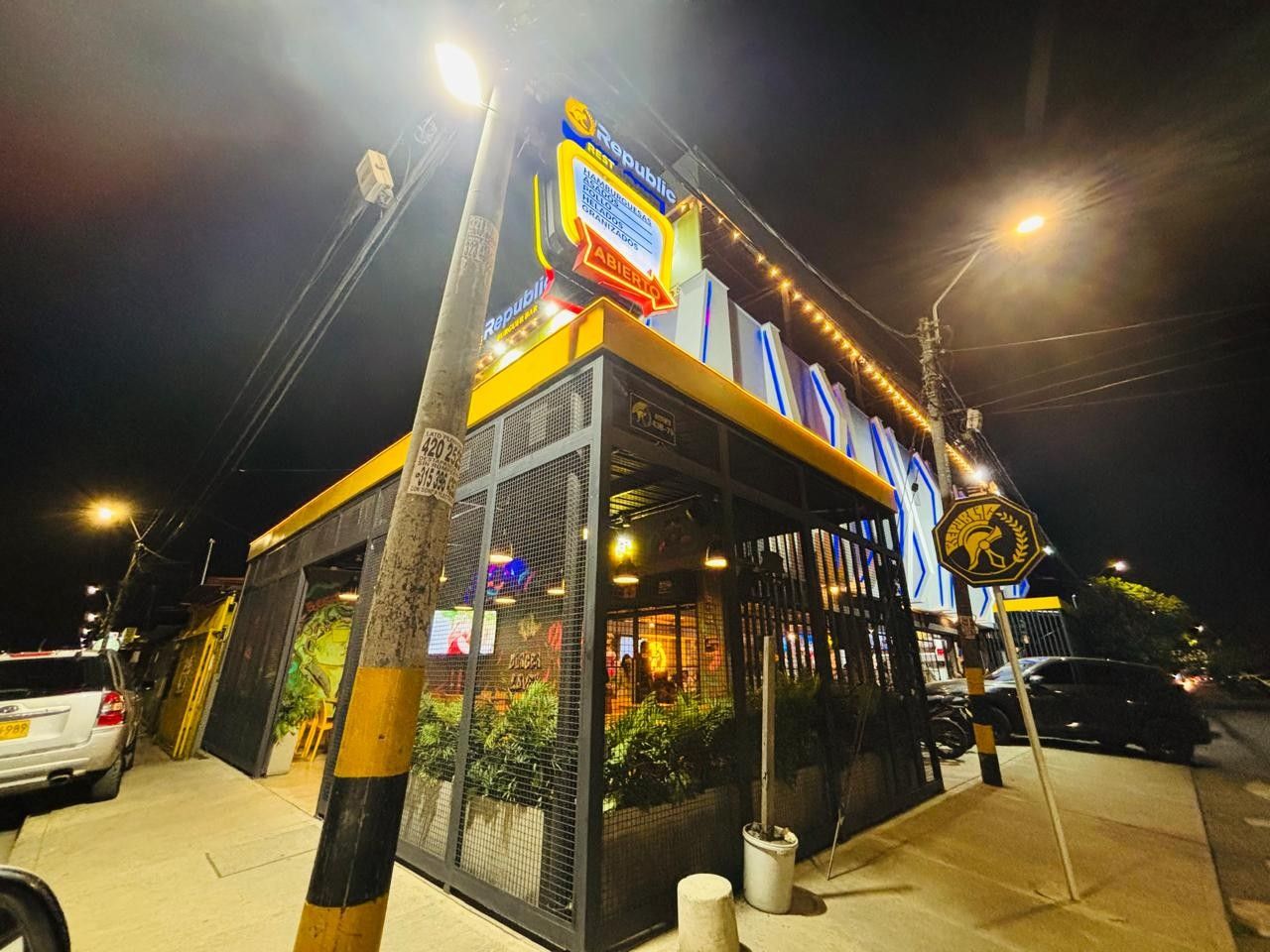 Edificio en venta Valle Del Cauca Cali Villa Del Sur 550 m2 Habitaciones 0 Baños 4 Garajes 6 Precio $1100000000