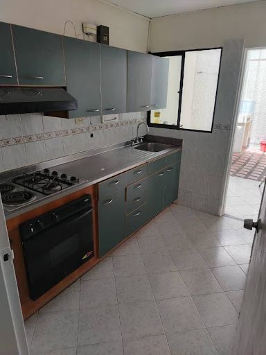 Apartamento en arriendo Antioquia Envigado San Marcos 105 m2 Habitaciones 3 Baños 2 Garajes 0 Precio $3800000