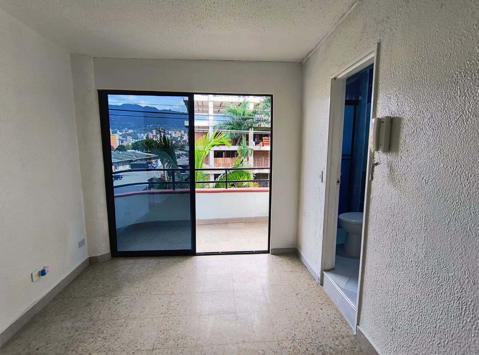 Apartamento en arriendo Antioquia Itagüí Santa Maria Et Iii 44 m2 Habitaciones 2 Baños 1 Garajes 0 Precio $2200000