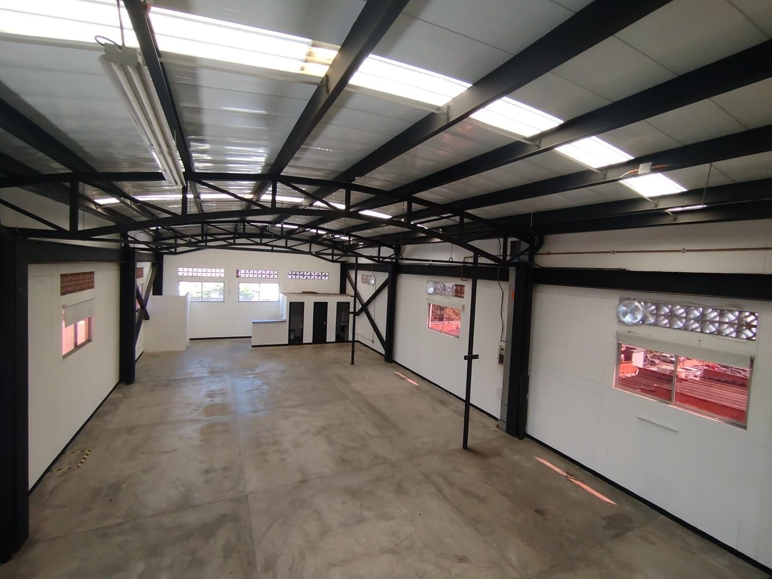 Bodega en arriendo Antioquia Medellín Tenche 260 m2 Habitaciones 0 Baños 3 Garajes 0 Precio $6500000