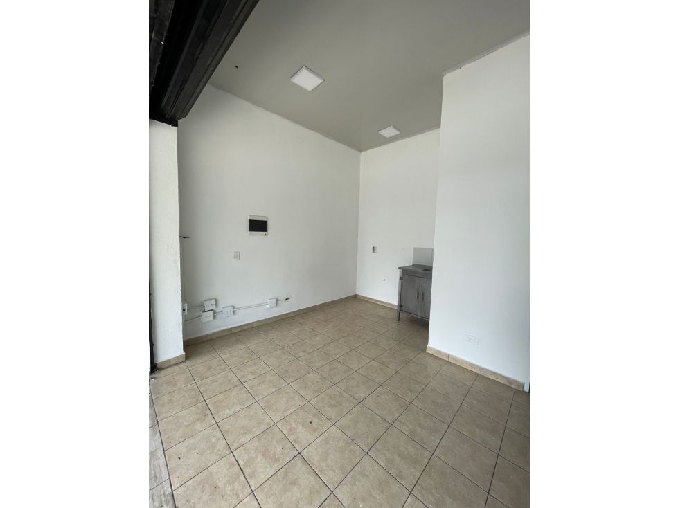 Local en arriendo Antioquia Medellín La Castellana 20 m2 Habitaciones 0 Baños 1 Garajes 0 Precio $2250000