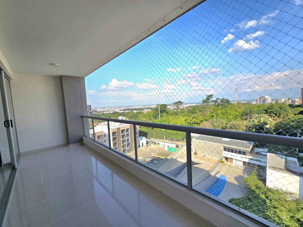 Apartamento en venta Valle Del Cauca Cali Parcelaciones Pance 162 m2 Habitaciones 4 Baños 5 Garajes 3 Precio $1200000000