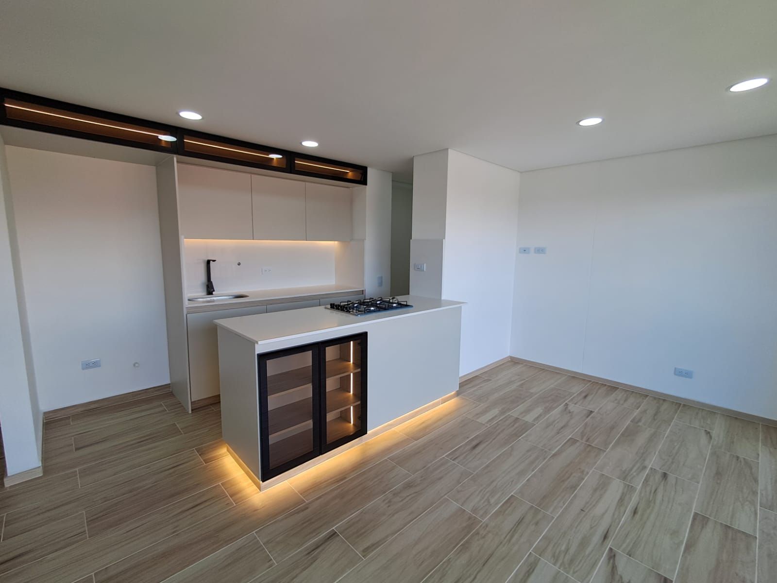 Apartamento en arriendo Antioquia Rionegro Ub Lotus Et I 60 m2 Habitaciones 2 Baños 2 Garajes 1 Precio $2500000