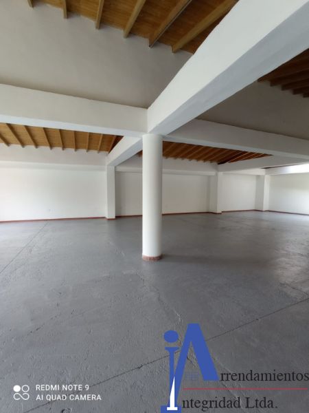 Local en arriendo Antioquia Medellín Las Mercedes 190 m2 Habitaciones 0 Baños 2 Garajes 0 Precio $5500000