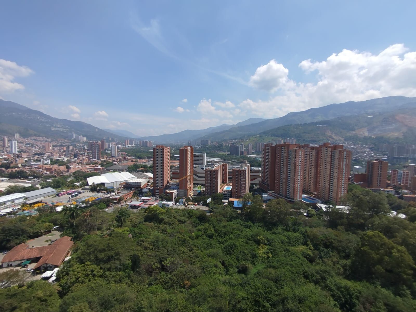 Apartamento en arriendo Antioquia Bello La Cabaña 72 m2 Habitaciones 3 Baños 2 Garajes 1 Precio $2800000