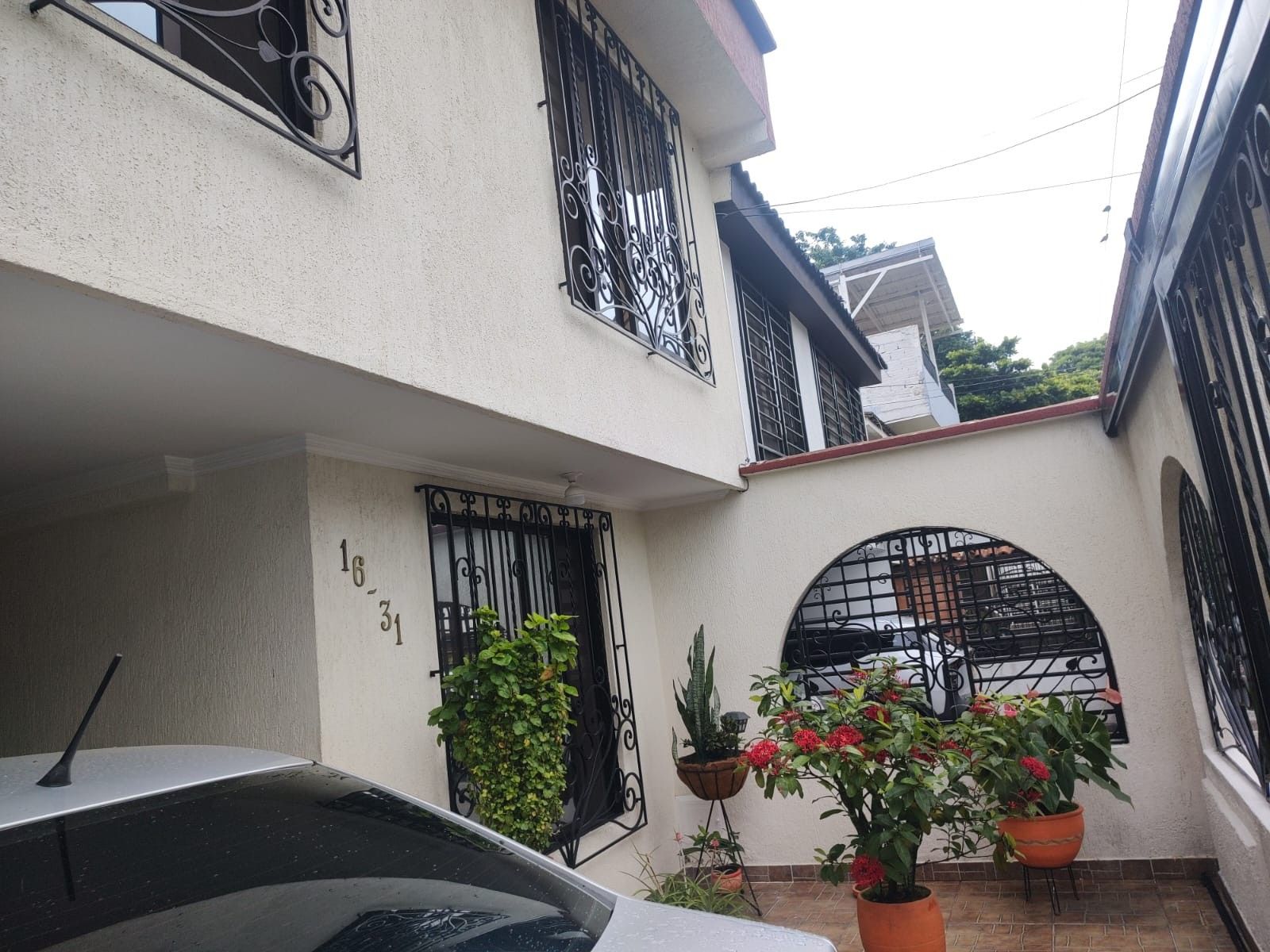 Casa en venta Valle Del Cauca Cali Cañaverales - Los Samanes 180 m2 Habitaciones 4 Baños 3 Garajes 1 Precio $700000000