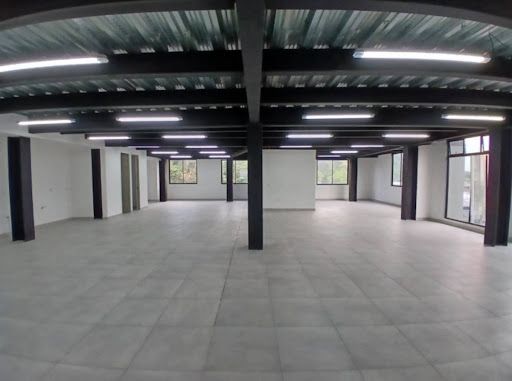 Oficina en arriendo Antioquia Medellín Tenche 200 m2 Habitaciones 0 Baños 2 Garajes 0 Precio $24000000