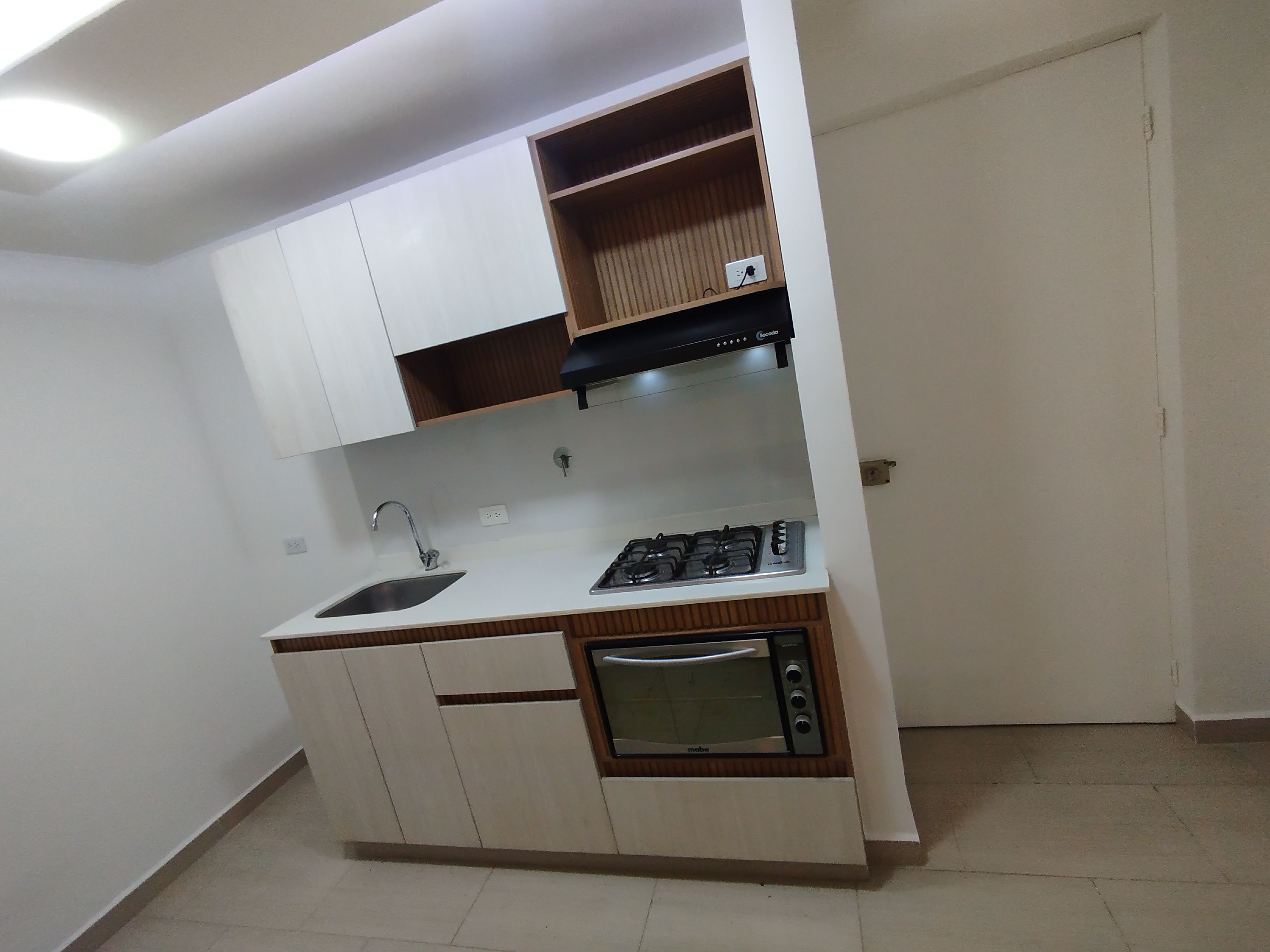 Apartamento en arriendo Antioquia Medellín Laureles 70 m2 Habitaciones 2 Baños 2 Garajes 1 Precio $2600000