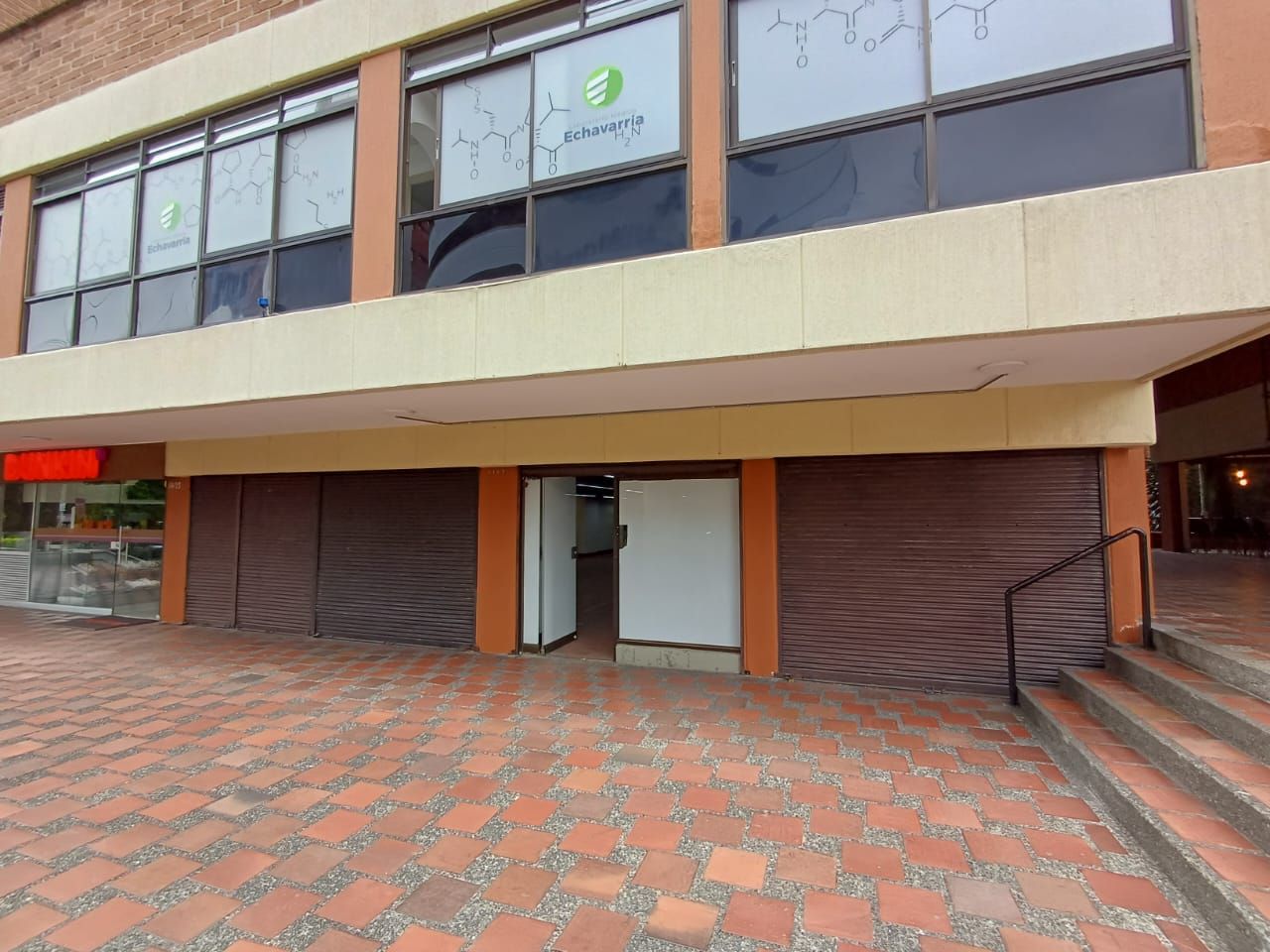 Local en arriendo Antioquia Medellín Suramericana 194 m2 Habitaciones 0 Baños 2 Garajes 0 Precio $12000000