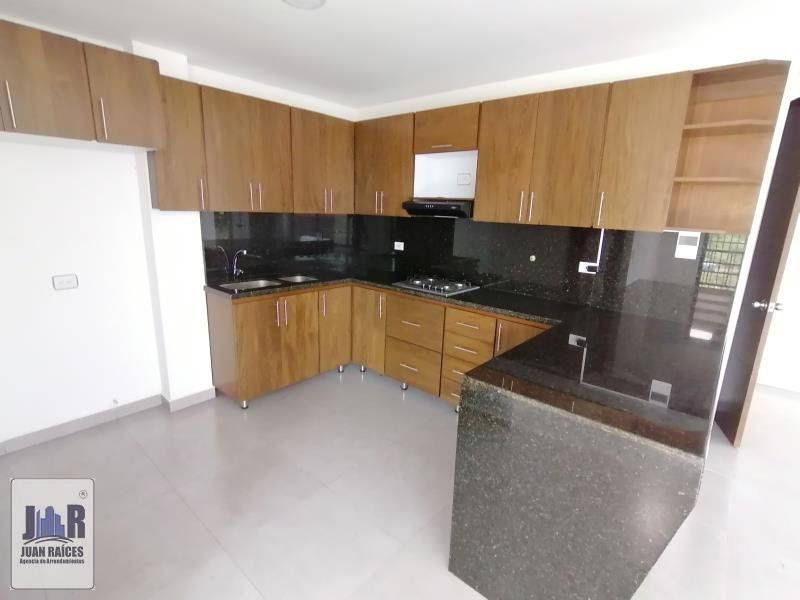Casa en arriendo Antioquia Envigado La Mina 230 m2 Habitaciones 4 Baños 5 Garajes 4 Precio $8000000