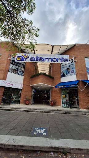 Local en arriendo Santander Bucaramanga Sotomayor 16 m2 Habitaciones 0 Baños 0 Garajes 0 Precio $932000