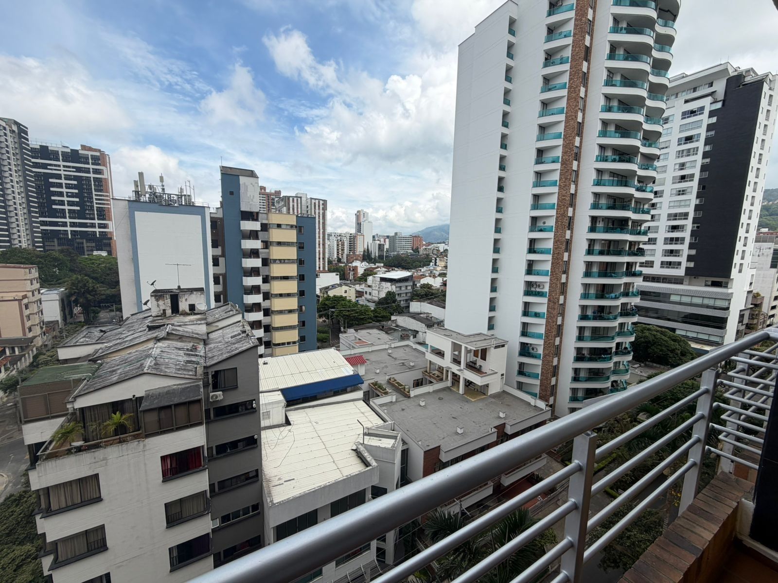 Apartamento en venta Santander Bucaramanga Sotomayor 97 m2 Habitaciones 3 Baños 3 Garajes 1 Precio $630000000