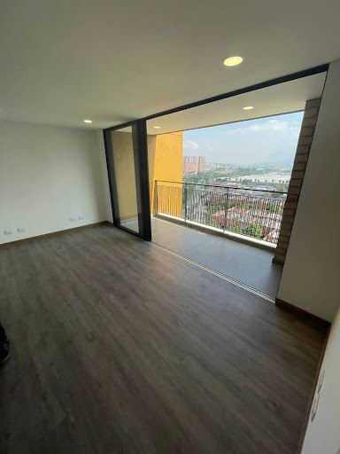 Apartamento en arriendo Antioquia Envigado Las Casitas 90 m2 Habitaciones 3 Baños 2 Garajes 1 Precio $4300000