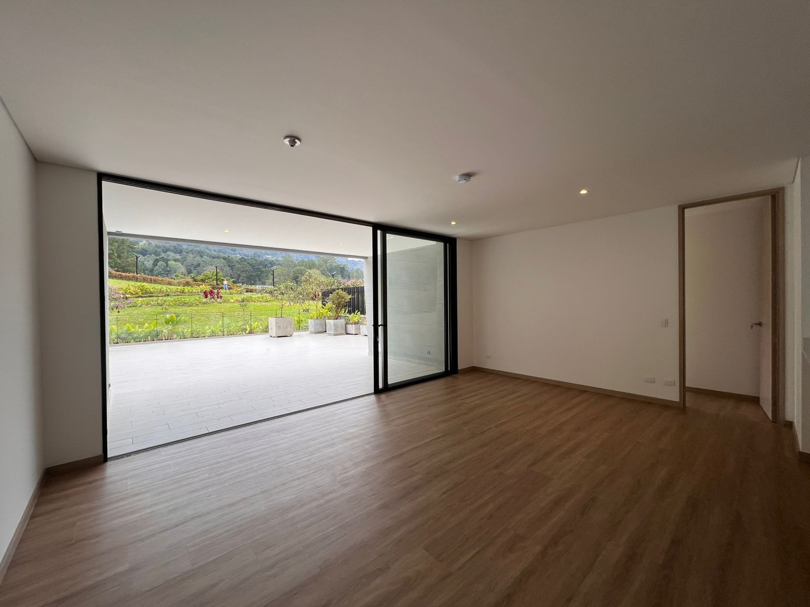 Apartamento en arriendo Antioquia Rionegro Santa Clara I 106 m2 Habitaciones 2 Baños 3 Garajes 2 Precio $6500000