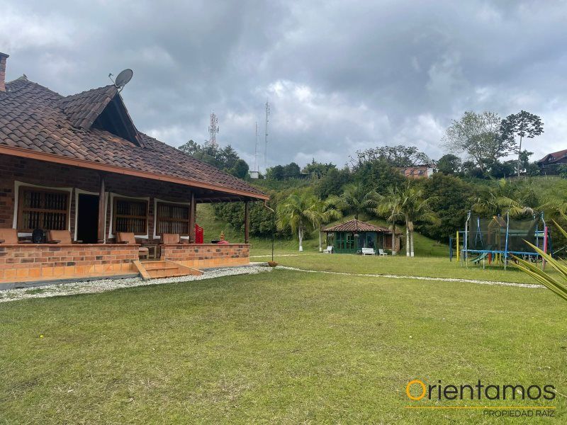 Casa en arriendo Antioquia El Retiro El Retiro 3000 m2 Habitaciones 8 Baños 3 Garajes 0 Precio $12000000