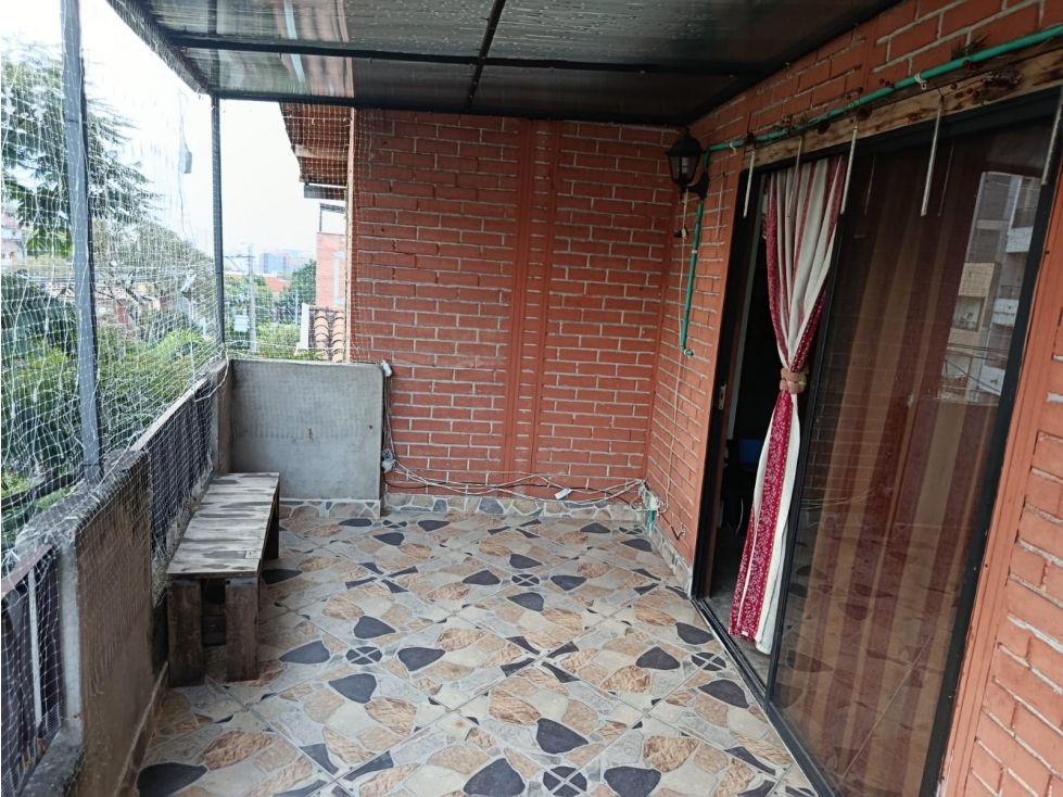 Casa en venta Antioquia Medellín Gerona 160 m2 Habitaciones 5 Baños 2 Garajes 0 Precio $550000000