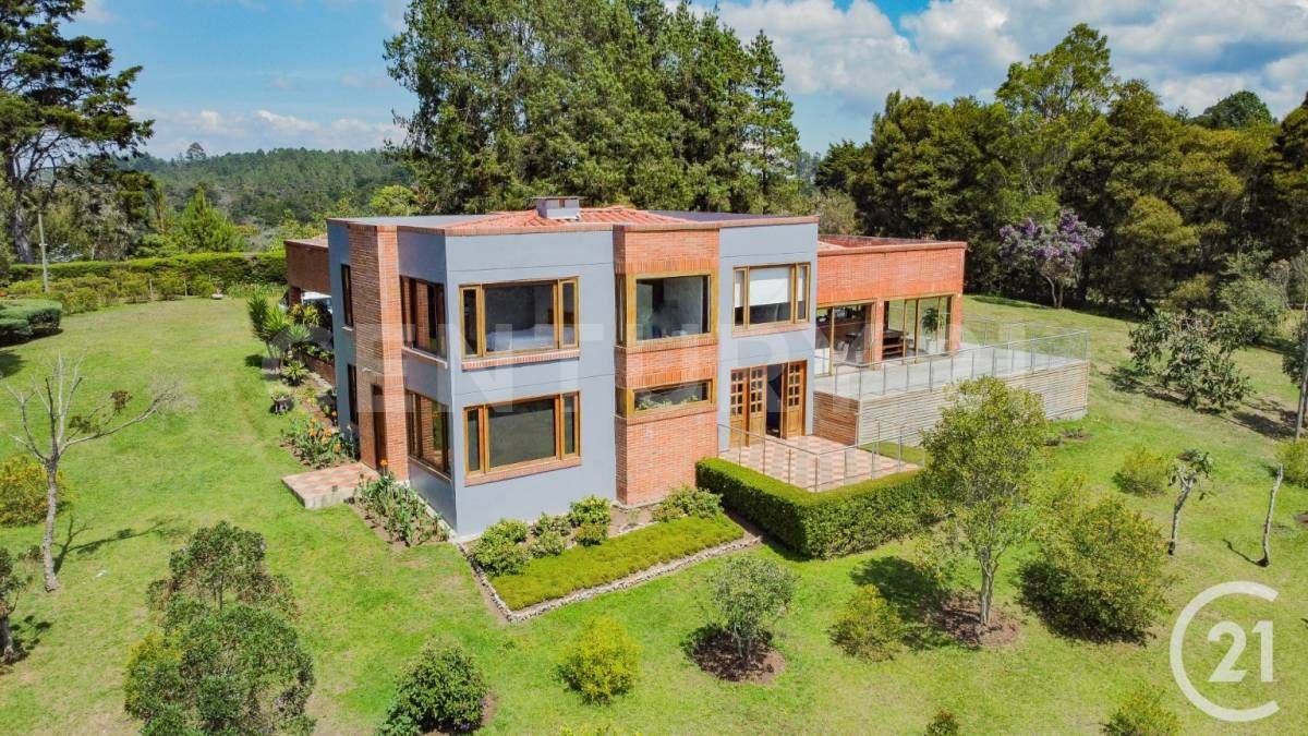 Finca en venta Antioquia Andes Andes 384 m2 Habitaciones 4 Baños 4 Garajes 15 Precio $3400000000