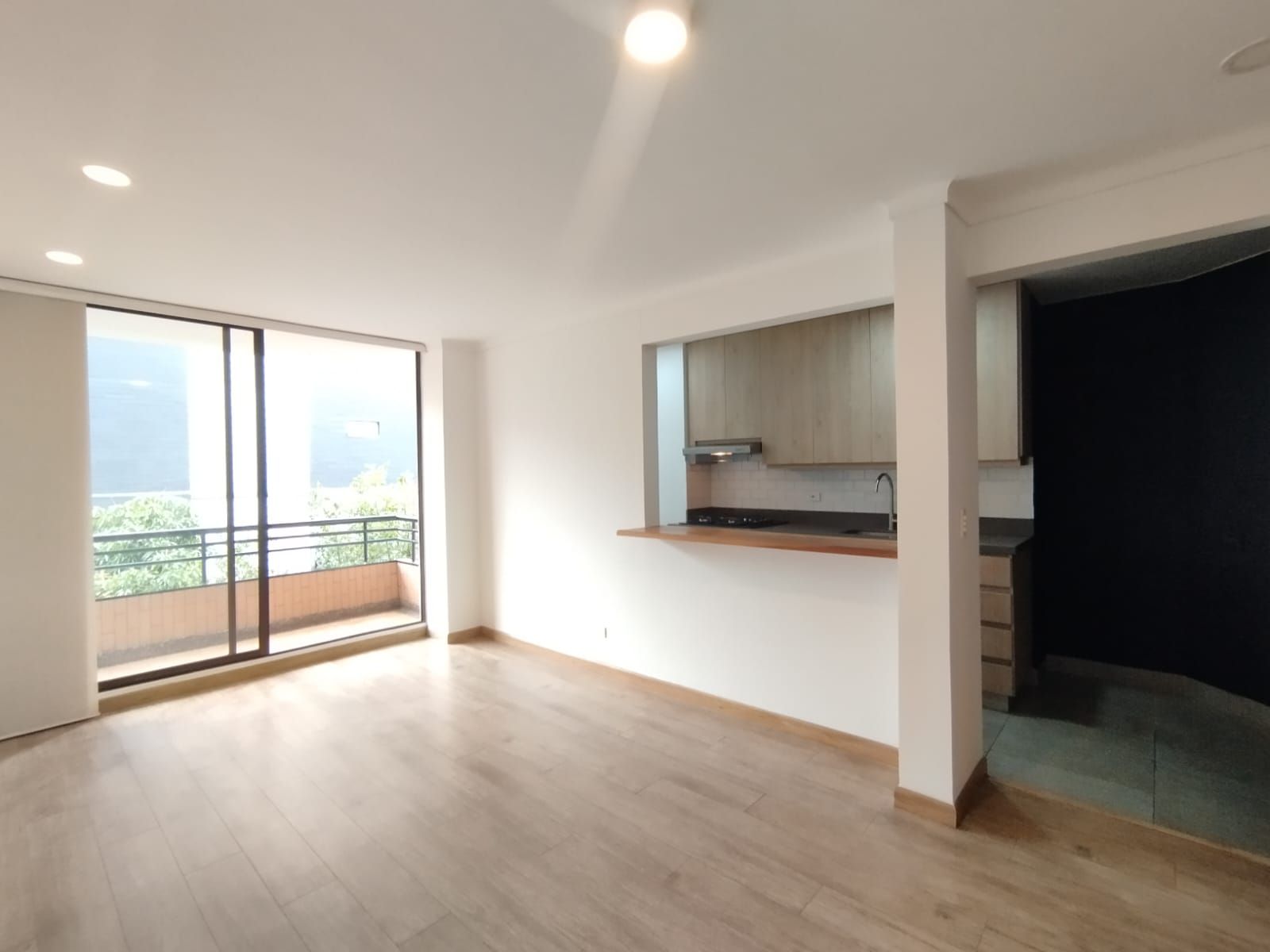 Apartaestudio en arriendo Antioquia Medellín El Tesoro 60 m2 Habitaciones 1 Baños 1 Garajes 1 Precio $3450000