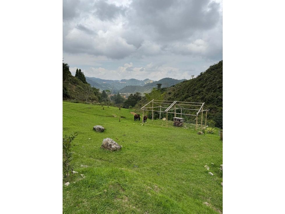 Finca en venta Antioquia Marinilla Marinilla 0 m2 Habitaciones 2 Baños 1 Garajes 5 Precio $700000000