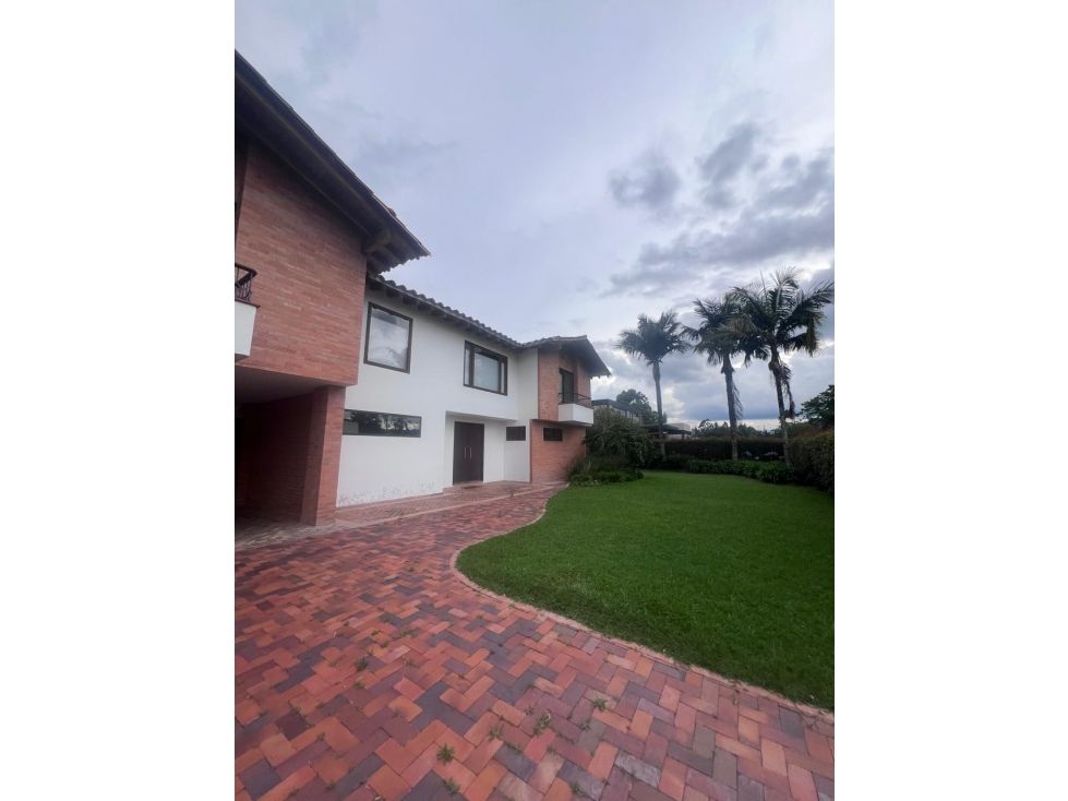 Finca en venta Antioquia Rionegro Rionegro 340 m2 Habitaciones 4 Baños 5 Garajes 2 Precio $2300000000