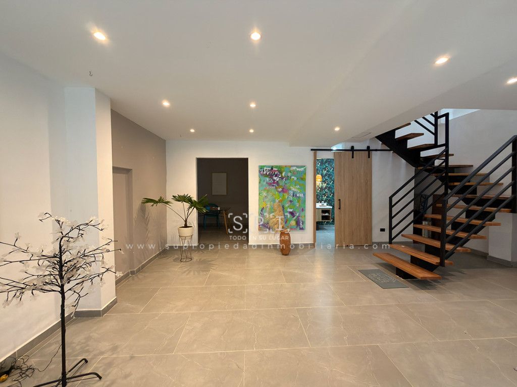 Casa en arriendo Antioquia Envigado El Chocho 250 m2 Habitaciones 4 Baños 4 Garajes 2 Precio $9800000